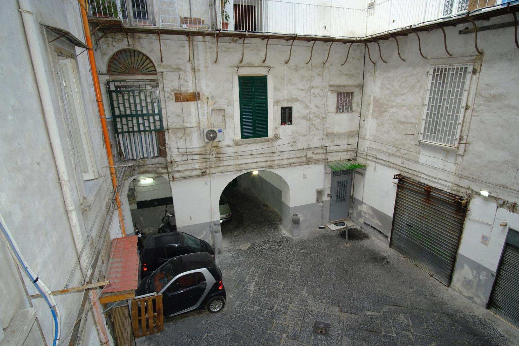 נאפולי Vico Rooms מראה חיצוני תמונה